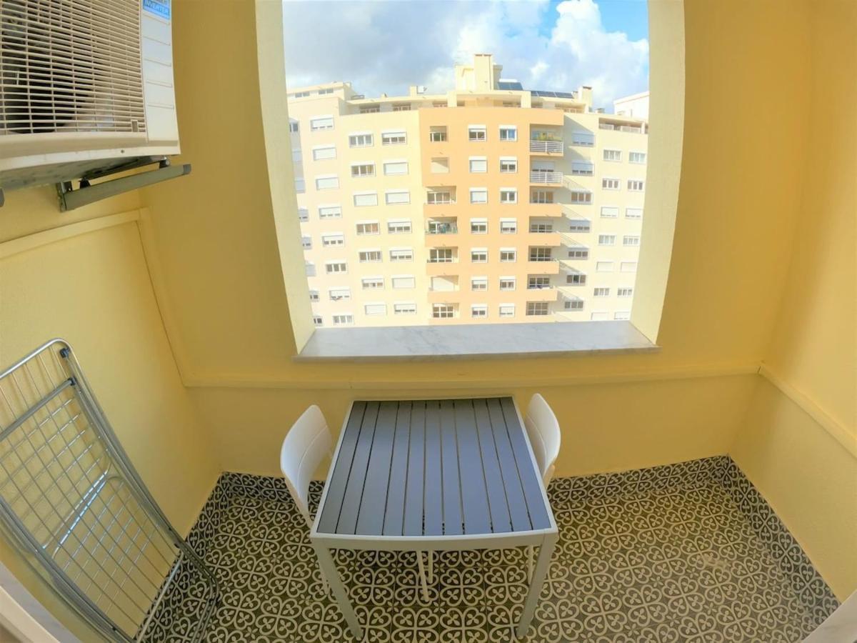 Carnaxide Modern T1 Apartment W Balcony In Carnaxide Oeiras Lisbon 外观 照片