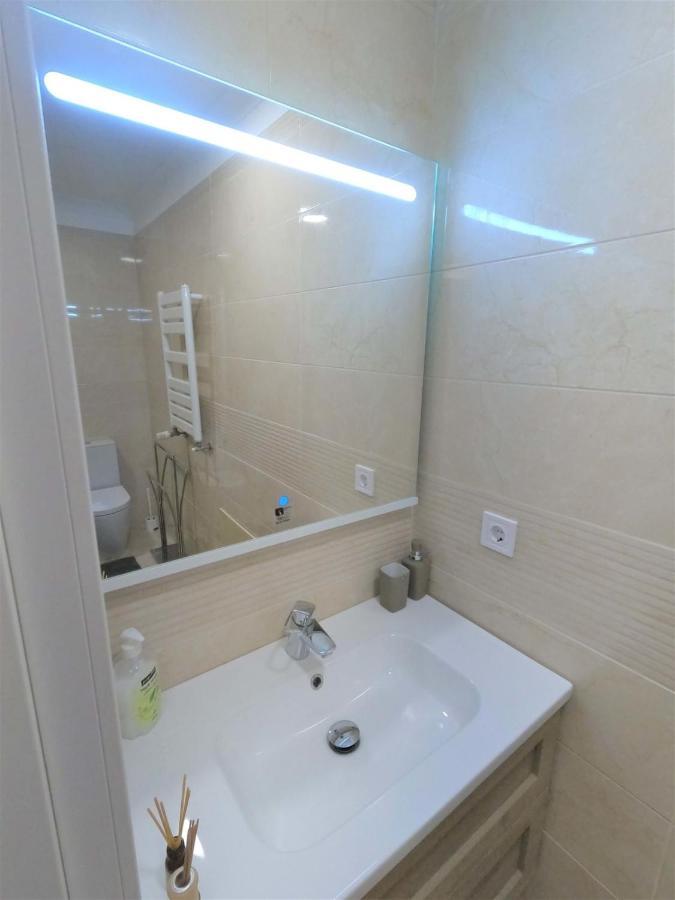 Carnaxide Modern T1 Apartment W Balcony In Carnaxide Oeiras Lisbon 外观 照片