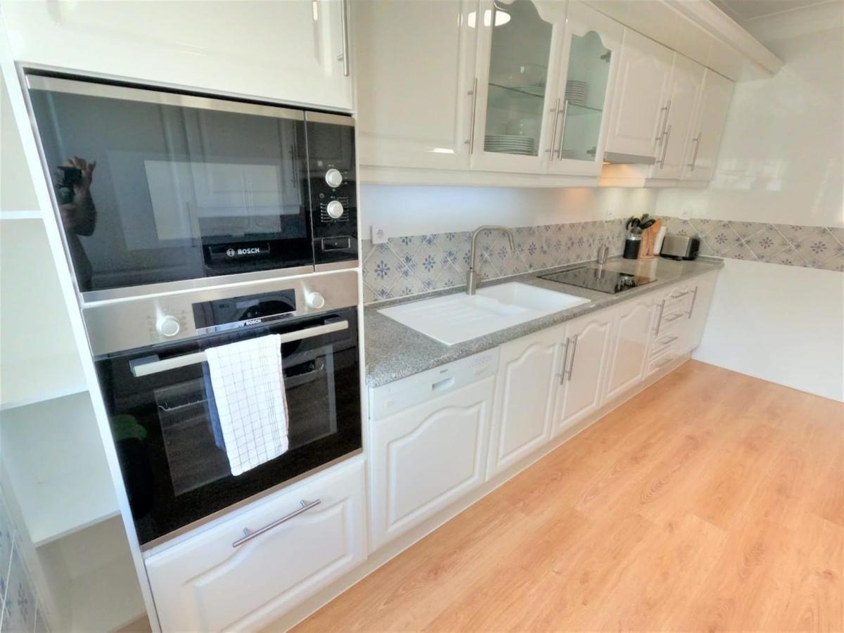 Carnaxide Modern T1 Apartment W Balcony In Carnaxide Oeiras Lisbon 外观 照片